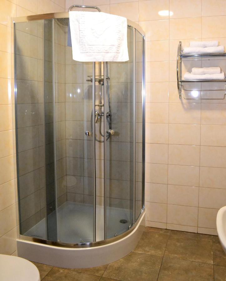 Comfort-24 Plus Słupca エクステリア 写真